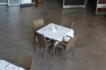 Топ качество на столове от ратан за ресторанти