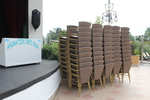 Удобни стифиращи столове от ратан